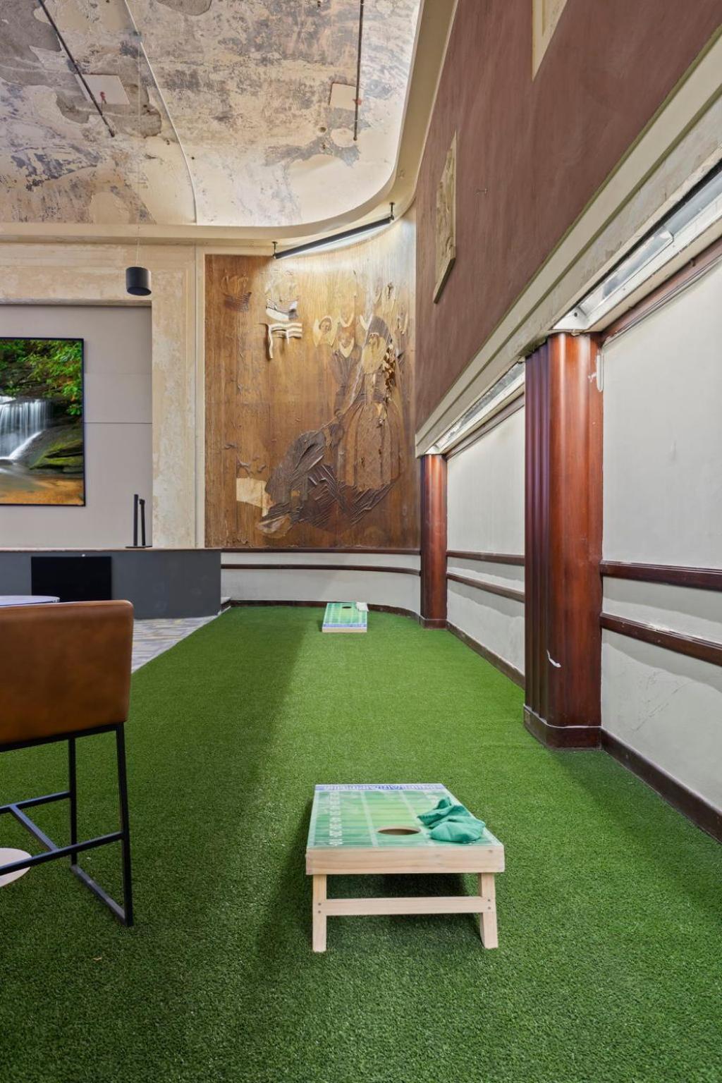 Indy Metro Stay - Sleeps 8 - Skywalk Access - Monument Circle إنديانابوليس المظهر الخارجي الصورة